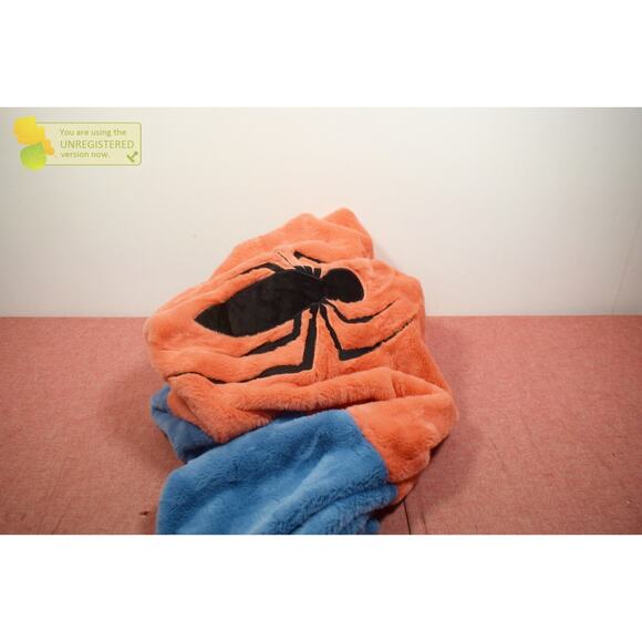 The Marvel Collection by Pillowfort Spider-Man Kids' 40x50" Hooded Blanket* - Picture 3 of 5
